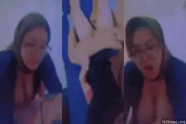 Bokep Jilbab Kacamata Tobrut Jilbab Basah Ngentot