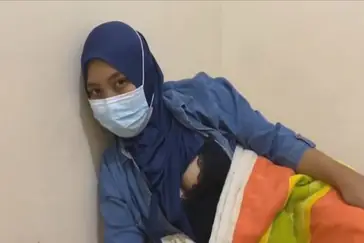 Jilbab Bispak Bikin Penasaran Ngewe Brutal Memek Basah