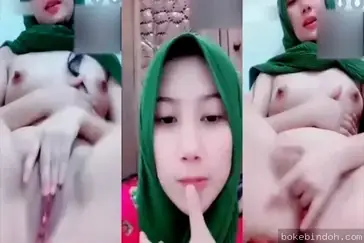 VCS Jilbab Viral Disebar Mantan, Memek Basah Keliatan Jelas